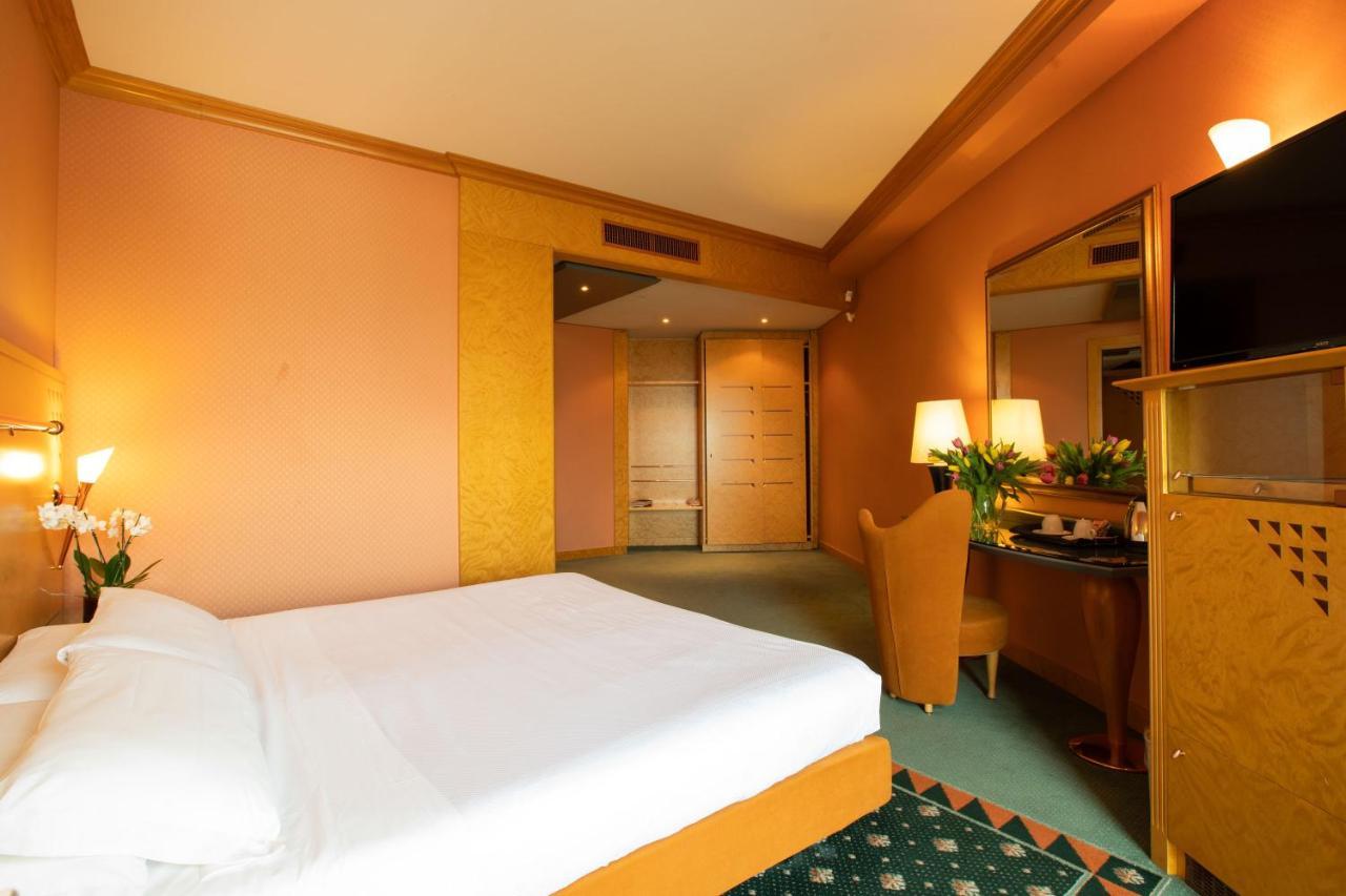 פומזיה Shg Hotel Antonella מראה חיצוני תמונה