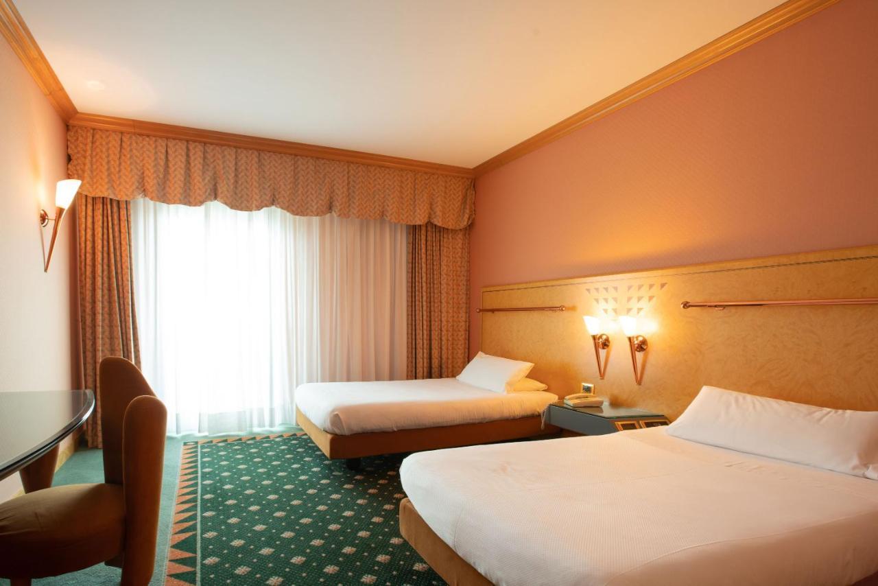 פומזיה Shg Hotel Antonella מראה חיצוני תמונה