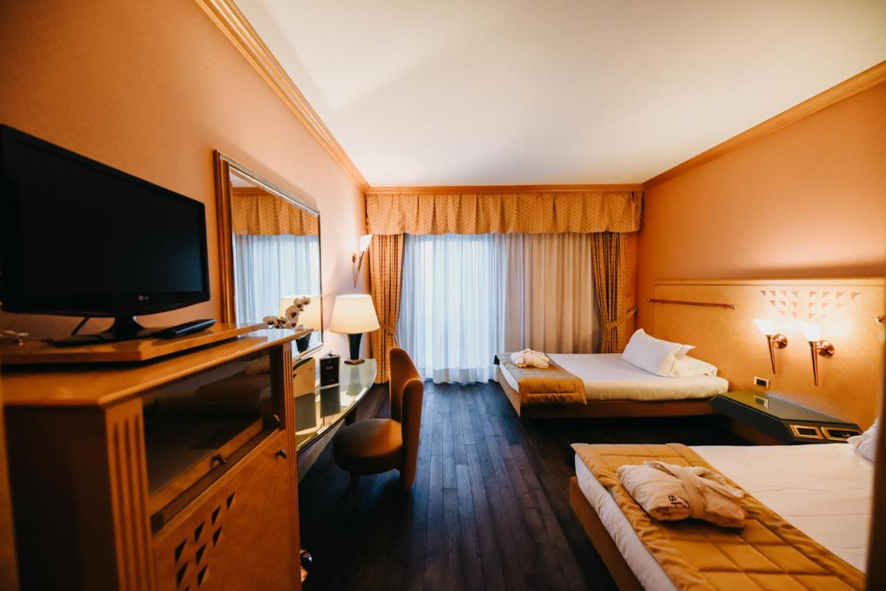 פומזיה Shg Hotel Antonella מראה חיצוני תמונה