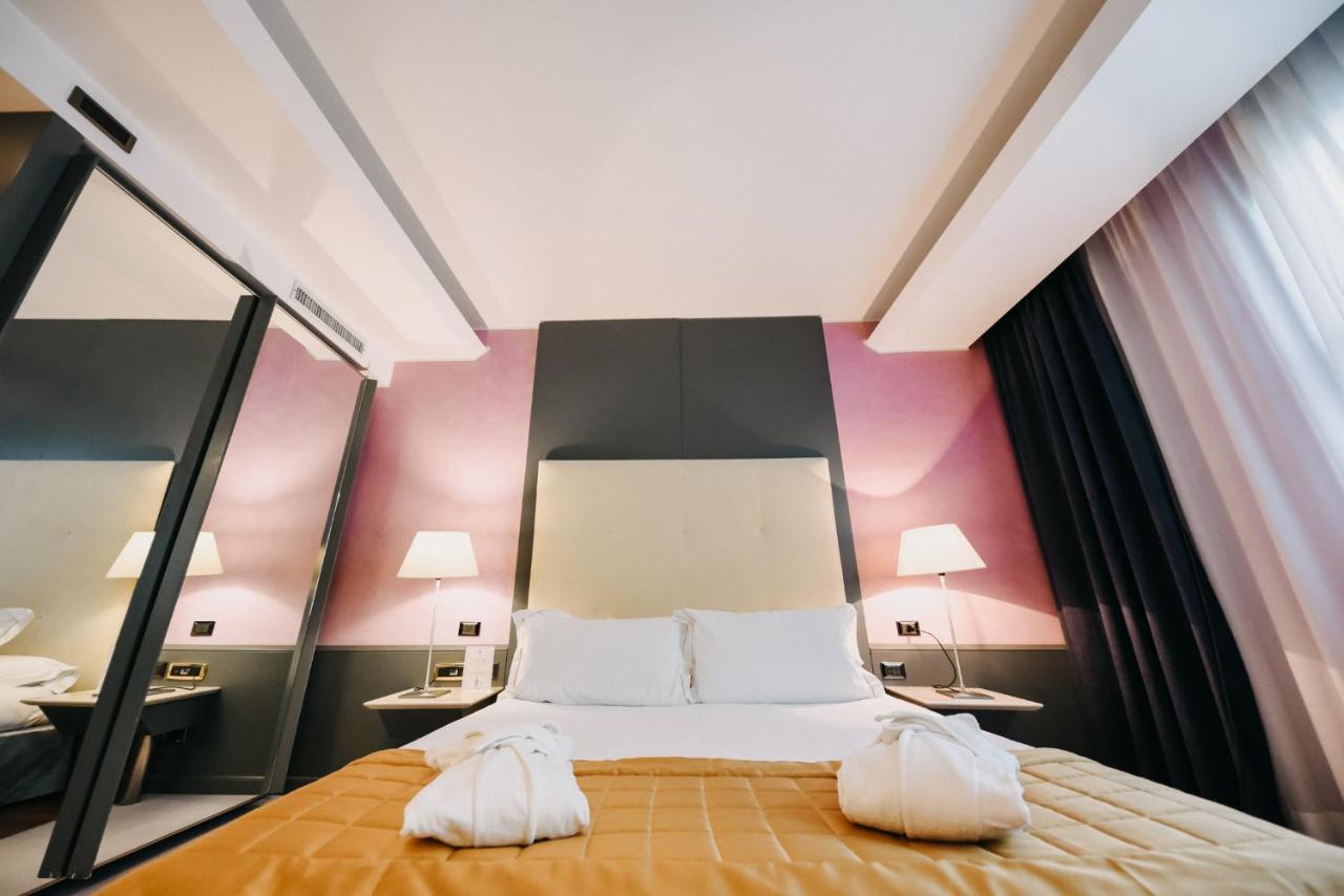 פומזיה Shg Hotel Antonella מראה חיצוני תמונה