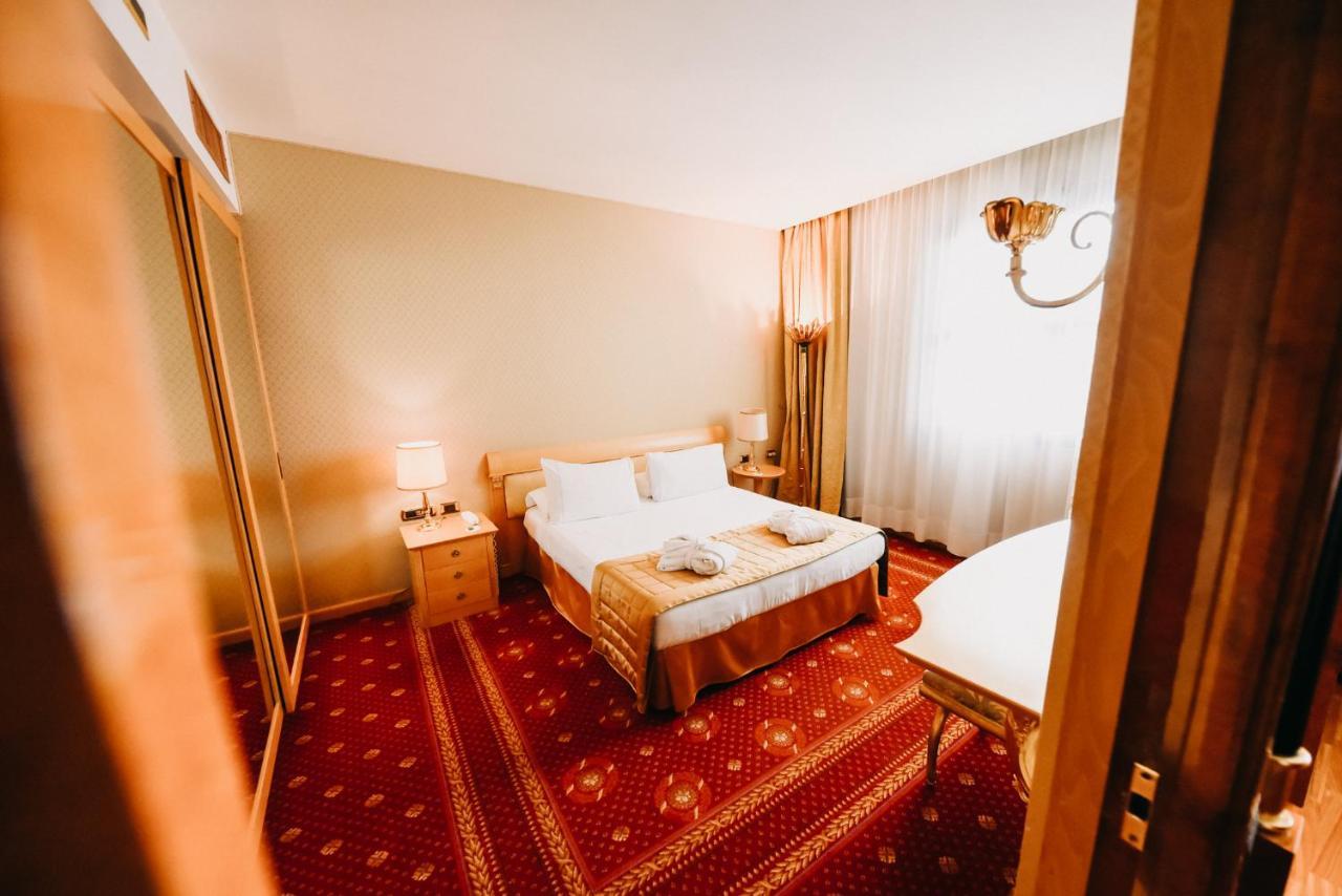 פומזיה Shg Hotel Antonella מראה חיצוני תמונה