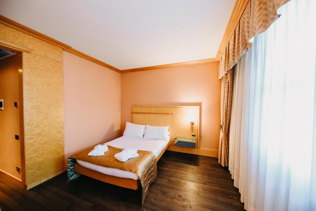 פומזיה Shg Hotel Antonella מראה חיצוני תמונה